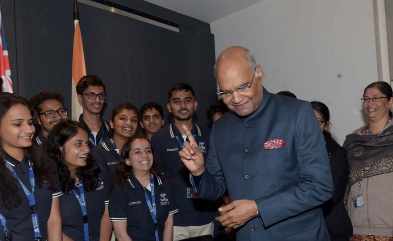 BSc (Blended) students with the President of India